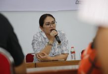 Legislator Golkar Debbie Rusdin Berkunjung ke SMAN 17, Ini Harapan Kepsek Anggota DPRD Sulsel Fraksi Golkar Debbie Purnama Rusdin melakukan kunjungan Dapil di SMA Negeri 17 Makassar, di Jalan Sunu, Jumat (31/12/2021).