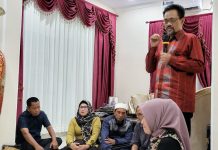 Sukardi Weda Menghadiri Launching Uniform IKA SMPN 4 Parepare Prof Dr Sukardi Weda yang juga Wakil Ketua Dewan Pembina saat menghadiri Ramah Tamah Pembubaran Panitia di Pantai Lumpue, yang akan digelar pada hari Minggu, (2/01/2022).