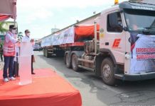 Menhub Lepas Ekspor Tahap Pertama Gerbong Barang INKA ke Selandia Baru Menhub menyaksikan pelepasan secara simbolis ekspor tahap pertama sebanyak 262 gerbong barang produksi INKA ke Selandia Baru, Jumat (31/12/2021), di Madiun, Jawa Timur. (Foto: Humas Kemenhub)