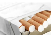 Awal 2022 Harga Rokok Perbungkus Bakal Capai Rp40 Ribu, Tarif Listrik untuk 13 golongan Non Subsidi Juga Naik Ilustrasi Rokok