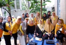 Melinda Aksa Digadang-Gadang Maju di Pileg 2024, ini Dapilnya Hj. Melinda Aksa nampak hadir dalam kegiatan launching Golkar Sehat dan Teras Kuning di pelataran sekertariat DPD II Golkar Makassar Jl. Lasinrang No.59 Kelurahan Mangkura, Kecamatan Ujung Pandang