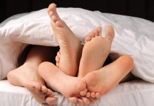 Threesome Jadi Tren Baru Para PSK online, Sekali Kencan Bertarif Rp1.2 Juta Ilustrasi threesome