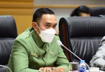 Sahroni Dorong Kejaksaan Jalin Kerja Sama Tuntaskan Pelanggaran HAM Berat Wakil Ketua Komisi III DPR RI Ahmad Sahroni. Foto: Oji/Man