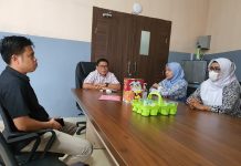 Bertemu Dinas Pendidikan, DPPPA Makassar Koordinasi Sekolahkan 15 Anak Korban Radikalisme Pertemuan dilakukan di kantor Dinas Pendidikan kota Makssar, Jumat (7/1/2021). Dihadiri langsung oleh kepala DPPPA kota Makassar, Achi Soleman.