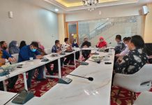 DPRD Kabupaten Belitung Kunker ke Sulawesi Selatan Kegiatan audiensi dipimpin oleh Kabag. Peraturan Perundang-Undangan Kab/Kota Biro Hukum Setda Provinsi Sulawesi Selatan bertempat di Toraja Room Kantor Gubernur Sulawesi Selatan pada Jumat (07/01/2022).