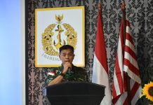Gelar Coffee Morning, Danlantamal XI Bahas Issue Maritim Perbatasan Danlantamal XI Merauke, Brigjen TNI (Mar) Edy Prakoso, S.E sampaikan sambutannya dalam acara Coffee Morning di Holding Room Mako Lantamal XI, Jalan Noari Kabupaten Merauke pada hari Senin 10 Januari 2022.