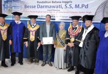 Prof Sukardi Weda Menguji S3 di PPS UNM Program Pascasarjana Universitas Negeri Makassar (PPS UNM) Menggelar Ujian Promosi Doktor atas nama Besse Darmawati di Gedung AD lt. 5 PPS UNM, Jl. Andi Jemma, Makassar, pada Senin (17/1/2022).