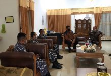 Siapkan Pangkalan TNI AL di Selatan Jawa, Danlantamal V Kunjungan Kerja Ke Pacitan Komandan Pangkalan Utama TNI Angkatan Laut (Lantamal) V Laksamana Pertama TNI Yoos Suryono Hadi, M.Tr. Han., M.Tr.Opsla., CHRMP., melaksanakan kunjungan kerja ke Pacitan, Jawa Timur, didampingi dengan sejumlah pejabat terkait, Jumat (21/01).