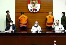 KPK Gelar Konfrensi Pers Penahanan Tersangka terkait dugaan TPK dan PBJ di Kabupaten Buru Selatan Tangkap layar KPK Gelar Konfrensi Pers Penahanan Tersangka terkait dugaan TPK dan PBJ di Kabupaten Buru Selatan