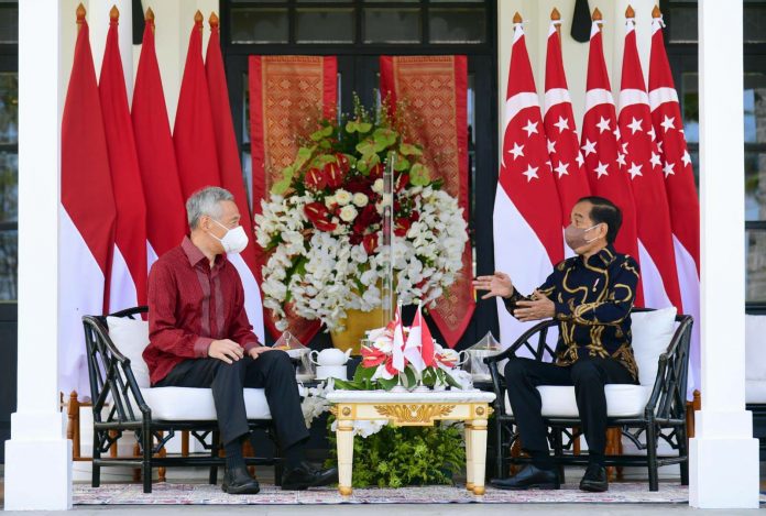 Presiden RI Joko Widodo (Jokowi) dan Perdana Menteri (PM) Singapura Lee Hsien Loong, lakukan pertemuan birateral Selasa (25/01/2022) lalu, di Kabupaten Bintan, Kepulauan Riau.