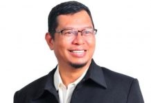 Tujuh Presidium Sepakati Hidayah Muhallim Sekretaris KAHMI Sulsel Periode 2022-2027 Hidayah Muallim terpilih sebagai Sekretaris KAHMI Sulsel periode 2022-2027.