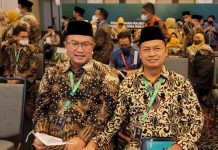 Disaksikan Presiden Jokowi, Prof Taruna Ikrar di Amanahkan Dewan Pakar MPP ICMI Masa Bhakti 2021-2026 Ketua Umum MPP ICMI Arif Satria bersama Taruna Ikrar di sela pelantikan