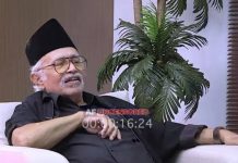 Presiden Kita KKN Terang-Terangan, Salim Said: Anaknya Cuma Punya Pengalaman Jual Martabak jadi Wali Kota Hasil tangkap layar dari kanal Youtube Akbar Faizal Uncensore Kamis, 27 Januari 2022.