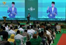 Hadiri Pengukuhan PBNU Masa Khidmat 2022-2027, ini Pesan Presiden Jokowi Presiden RI Jokowi memberikan sambutan pada Pengukuhan PBNU Masa Khidmat 2022-2027 dan Harlah ke-96 NU, Senin (31/01/2022), di Balikpapan Sport and Convention Center, Kota Balikpapan, Provinsi Kalimantan Timur. (Foto: Humas Setkab/Rahmat)
