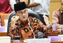Ketua Komisi VIII DPR Marah ke Kepala BNPT, Soal 199 Ponpes yang Terafiliasi Terorisme Ketua Komisi VIII DPR RI Yandri Susanto