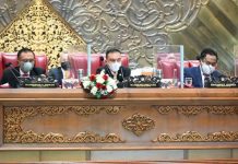 Rapat Paripurna DPR Setujui 5 RUU Pembentukan Provinsi jadi Inisiatif DPR Rapat Paripurna DPR RI ke 14 Masa Persidangan III Tahun Sidang 2021-2022 sepakat menyetujui 5 RUU tentang Provinsi menjadi RUU usul inisiatif DPR. yang di pimpin Wakil Ketua DPR RI Sufmi Dasco Ahmad di Gedung Parlemen, Senayan, Jakarta, Selasa (8/2/2022). Foto: Prima/Man