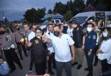 Komisi III DPR RI: Tindak Tegas Pelaku Penembakan Warga Parimo Anggota Komisi III DPR RI Sarifuddin Suding saat Kunjungan Kerja Spesifik dengan pihak-pihak terkait, di Pantai Mosing, Desa Sinei, Kecamatan Tinombo Selatan, Sulawesi Tengah. Foto: Oji/rni