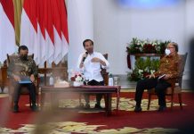 Presiden Jokowi Menerima Seniman Senior Dukung IKN Presiden Jokowi menerima sejumlah seniman senior di Istana Bogor, Rabu (23/02/2022). (Foto: BPMI Setpres/Muchlis Jr)