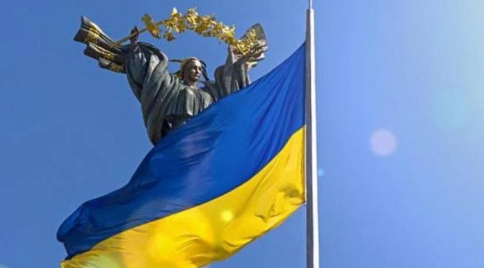 Ilustrasi bendera Ukraina. (Andreas Wolochow / Shutterstock.com)