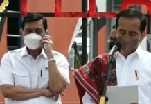 Siapa Telepon LBP saat Presiden Jokowi Beri Sambutan di Dermaga Toba, ini Orangnya Hasil tangkap layar dari aplikasi tiktok