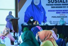 Fatma Wahyudin Gelar Sosialisasi Perda Tentang Perlindungan Anak Anggota DPRD Kota Makassar, Fatma Wahyudin menggelar Sosialisasi Peraturan Daerah (Perda) Nomor 5 Tahun 2018 tentang Perlindungan Anak. Kegiatan itu berlangsung di Hotel Aston, Minggu (13/02/2022).