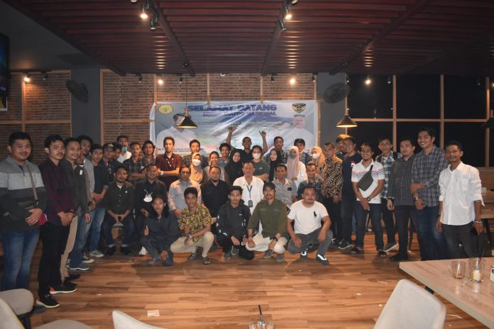 Panitia kontes sapi pedaging dan pelatihan pemuda tani ternak se-Sulawesi Selatan dan Barat menggelar konsolidasi bertempat di M61 Cafe and Eatery, Jl. Anggrek Raya, Panakukang, Senin (14/02/2022).