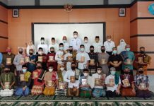Ganas Annar MUI Sulsel Dorong Peningkatan Aktivitas Religius di Balai Rehabilitasi Gerakan Nasional Anti Narkoba (Ganas Annar) MUI Sulsel, menyerahkan sejumlah mushaf Al-Quran untuk klien di Aula Balai Rehabilitasi Narkoba Baddoka Makassar, Senin, (14/02/2022).