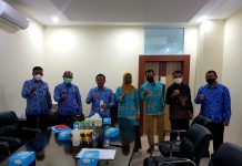 Bawaslu Kota Makassar Audience Sekkot Kota Makassar, Jelang Tahapan Pemilu 2024 Ketua Badan Pengawas Pemilu (Bawaslu) Kota Makassar, Dr Abdillah Mustari, S.Ag,M.Ag, dan Sri Wahyuningsih, SH,selaku koordinator Divisi Penanganan pelanggaran, menemui Sekretaris Daerah Kota Makassar, M Ansar, di ruang rapat Sekda Kota Makassar, Kamis (17/02/2022).