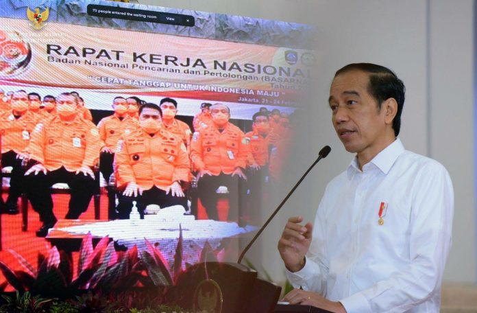 Presiden Joko Widodo atau Jokowi membuka Rakernas Badan Nasional Pencarian dan Pertolongan (Basarnas), di Istana Negara Jakarta. Senin, 21 Februari 2022.