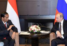 Hoaks, Pemerintah Rusia Tarik Pasukan Berkat Upaya Presiden Jokowi Presiden Joko Widodo dan Presiden Rusia Vladímir Vladímirovich Pútin, saat melakukan pertemuan beberapa waktu lalu.