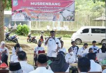 Dihadiri Langsung Bupati Andi Utta, Pemkab Bulukumba Pecahkan Rekor Musrenbang Bupati Bulukumba Muchtar Ali Yusuf atau Andi Utta saat menghadiri Musrenbang di Kecamatan Bulukumpa, Rabu 24 Februari 2022.