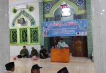 Cegah Radikalisme BKPRMI Kota Makassar Kolaborasi DMI dan GDI Gelar Tablik Akbar DPK Badan Komunikasi Pemuda Remaja Masjid Indonesia (BKPRMI), bersama Dewan Masjid Indonesia (DMI) dan Gerakan Dakwah Indonesia (GDI) tingkat kecamatan melaksanakan Tablig Akbar. Kamis, 25 Februari 2022 pukul 20.45 Wita, - Bertempat di Masjid Mujahidin Jl. Maccini Sawah Kota Makassar,