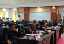 PB IPMR Beberkan Hasil RDP di DPRD Lutra Terkait Dugaan Monopoli Subsidi Angkutan Pesawat Cargo Pengurus Besar Ikatan Pelajar Mahasiswa Rampi (PB IPMR) membeberkan sejumlah hasil Rapat Dengar Pendapat (RDP) terkait dengan ‘Dugaan Monopoli Subsidi Jasa Angkutan Pesawat Cargo dari dan ke Bandara Andi Djemma Masamba – Bandara Rampi’ yang digelar di Ruang Sidang Paripurna DPRD Luwu Utara (Lutra) dihadiri oleh sejumlah Anggota DPRD Lutra lintas komisi yakni dari Komisi I, II dan III, bersama dengan semua stakeholder terkait, Rabu (23/02/2022).