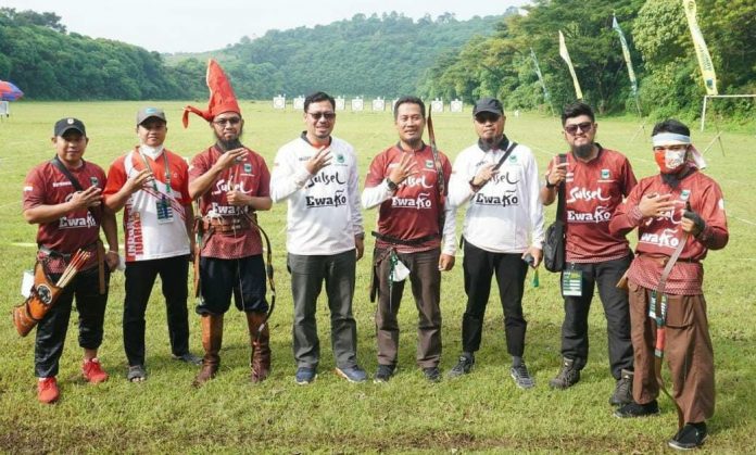 Pengurus Pusat (PP) Persatuan Olahraga Berkuda Seluruh Indonesia (Pordasi) menggelar Kejuaraan Tingkat Nasional Horseback Archery (HBA) di Malang, Minggu (27/2/2022).