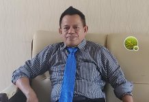 Aldin: PN Sengkang Menangkan Hasnawati Soal Kepemilikan Sarang Burung Walet H. Aldin Bulen,SH Direktur pada kantor Advokat Din end Partners saat akan mengikuti Sidang di PN Sengkang