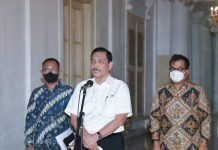 Usai Berkunjung dari Arab Saudi, Menko Marves Temui Presiden Jokowi Menko Marves Luhut Binsar Pandjaitan usai bertemu dengan Presiden Joko Widodo (Foto: BPMI Setpres/Rusman)