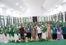 Bunda Baca Maros Vivi Chaidir, Kukuhkan Duta Baca AMTI Se Kabupaten Maros Kadis Perpustakaan dan Kearsipan Provinsi Sulsel Moh.Hasan, S.H.M.H. di pengukuhan Duta Baca AMTI se kabupaten Maros, dihadiri Bupati Maros H.A.S.Chaidir Syam, Wakil Ketua DPRD Maros Hj.Haeriah Rahman, Bunda Baca Kabupaten Maros Hj.Vivi Chaidir dan pembekalan dari Tokoh Literasi Bachtiar Adnan Kusuma