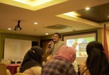 KPU Makassar Kembali Gelar KP3, Identifikasi dan Pencegahan Berita Hoax Komisi Pemilihan Umum (KPU) Kota Makassar kembali melaksanakan program Kelurahan Peduli Pemilu dan Pemilihan (KP3) yang berlangsung di Hotel Almadera Makassar. Senin, (14/3)