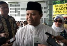 Heboh Penceramah Radikal, HNW Minta Aparat Tangkap Saifuddin Ibrahim Dr. H. M Hidayat Nur Wahid, MA. Wakil Ketua Majelis Permusyawaratan Rakyat Republik Indonesia (DPR RI)