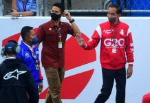 MotoGP Mandalika 2022 Sukses, Presiden Jokowi Sampaikan Ucapan Terima Kasih Atas Dukungan Masyarakat NTB Presiden Joko Widodo atau Jokowi menyaksikan secara langsung MotoGP 2022 yang digelar di Sirkuit Mandalika, Kabupaten Lombok Tengah, Nusa Tenggara Barat, Minggu (20/03/2022) siang.