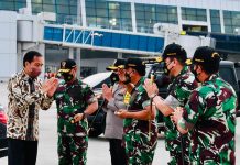 Presiden Jokowi Bertolak ke NTT, Resmikan Penataan Kawasan Kota Kupang Presiden Jokowi bertolak ke NTT untuk melakukan kunjungan kerja, Rabu (23/03/2022), dari Bandara Internasional Soekarno-Hatta, Tangerang. (Foto: BPMI Setpres/Laily Rachev)
