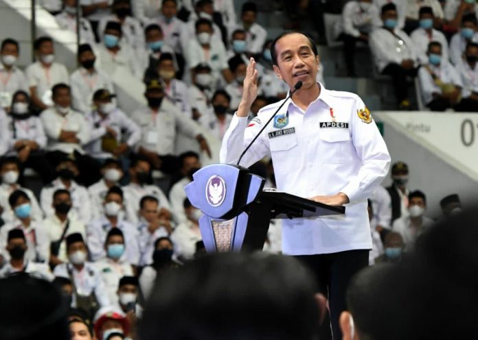 Presiden Jokowi pada Silatnas APDESI 2022, di Jakarta, Selasa (29/03/2022). (Sumber: Tangkapan Layar)