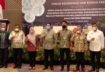 Andi Utta Tandatangani Komitmen Pemerintahan yang Bersih, Akuntabel dan Berkinerja Tinggi FOTO: Bupati Bulukumba Muchtar Ali Yusuf menghadiri Forum Koordinasi dan Konsultasi Reformasi Birokrasi di kota Makassar. Kamis, (31/3)