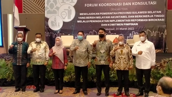 FOTO: Bupati Bulukumba Muchtar Ali Yusuf menghadiri Forum Koordinasi dan Konsultasi Reformasi Birokrasi di kota Makassar. Kamis, (31/3)