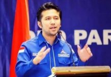 AHY Pilih Emil Dardak, DPC Demokrat Jatim Protes, Sulsel Landai Wakil Gubernur Emil Elistianto Dardak terpilih sebagai Ketua DPD Demokrat Jawa Timur.