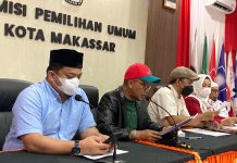 KPU Kota Makassar, Pemuktahiran Data Pemilih Berkelanjutan Maret 2022 FOTO: Komisi Pemilihan Umum Kota Makassar saat menggelar Rekapitulasi Daftar Pemilih Berkelanjutan bulan Maret. Senin, (4/4)