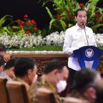 Pemerintah Optimalkan APBN, Jaga Daya Beli Masyarakat Antisipasi Perkembangan Global FOTO: Presiden Jokowi memimpin Sidang Kabinet Paripurna, di Istana Negara, Jakarta, Selasa (05/04/2022). (Foto: Humas Setkab/Agung)