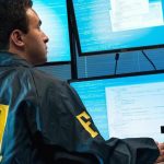 Dalam Perburuan FBI dan Polisi, Pendeta Saifuddin Masih Ngoceh di Kanal Youtube FOTO: Ilustrasi anggota FBI