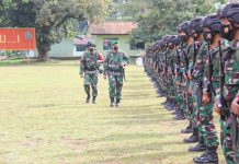 Danrem 172/PWY Pimpin Upacara Penerimaan Satgas Kewilayahan Kodim Yalimo Yonif R 152/KJ FOTO: Komandan Korem 172/PWY Brigjen TNI Izak Pangemanan mewakili Pangdam XVII/Cenderawasih Mayjen TNI Teguh Muji Angkasa, S.E., M.M., memimpin Upacara Penerimaan Satgas Pamtas RI-PNG Kewilayahan Kodim Yalimo Yonif Raider 142/KJ, bertempat di Lapangan Pancasila Rindam XVII/Cenderawasih, Sentani, Kab. Jayapura Jum’at (8/4).