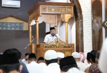 Bupati Andi Utta dan Jajarannya, Safari Ramadan di Markas Pejuang Subuh FOTO: Bupati Bulukumba Muchtar Ali Yusuf bersama Tim Safari Ramadan mengunjungi markas Pejuang Subuh Bulukumba di Masjid Al Muawanah Kelurahan Terang-Terang Kecamatan Ujung Bulu, Jum’at 8 April 2022.